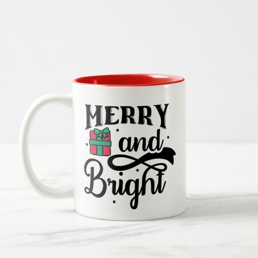 Stilistisch mit "Merry & Bright" Weihnachten Zweifarbige Tasse (Links)