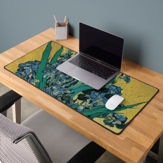 Still Life Vase mit Irisch von Vincent van Gogh Schreibtischunterlage (Büro 2)