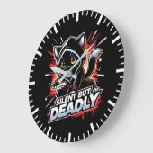 Stille, aber tödlich - Niedliche Funny Ninja Cat Große Wanduhr (Winkel)