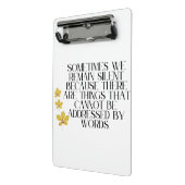 Stille Emotionen - Tiefes Zitat zu unausgesprochen Mini Klemmbrett (Gewinkelt2)