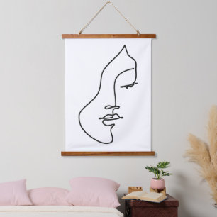 Stille - Minimalistische Fraueninsel Wandteppich Mit Holzrahmen
