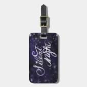 Stille Nacht - romantische Schneeszene Gepäckanhänger (Vorderseite vertikal)