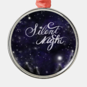 Stille Nacht - romantische Weihnachtsszene im Schn Silbernes Ornament