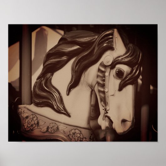 Stille Steed Carousel Pferd in Sepia Brown Poster (Vorne)