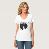 Stille Trauersammlung. T-Shirt (Vorderseite Vollansicht)