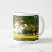 Stille Zeit mit einem großen Baum  Jumbo-Tasse (Vorderseite Rechts)