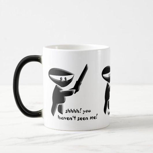 Stiller schwarzer ninja Meuchelmörder, bewaffnet Verwandlungstasse (Links)