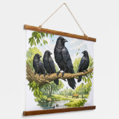 Stilles Versammeln – Krähen auf einem Parkzweig Wandteppich Mit Holzrahmen (Gewinkelt)