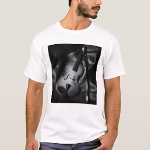 Stillleben-Bild einer Violine in s/w T-Shirt