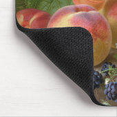 Stillleben der Pfirsiche Mousepad (Ecke)