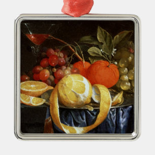 Stillleben der Trauben, der Orangen und der Silbernes Ornament