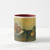 Stillleben mit Äpfeln von Paul Cezanne Tasse (Zentrum)