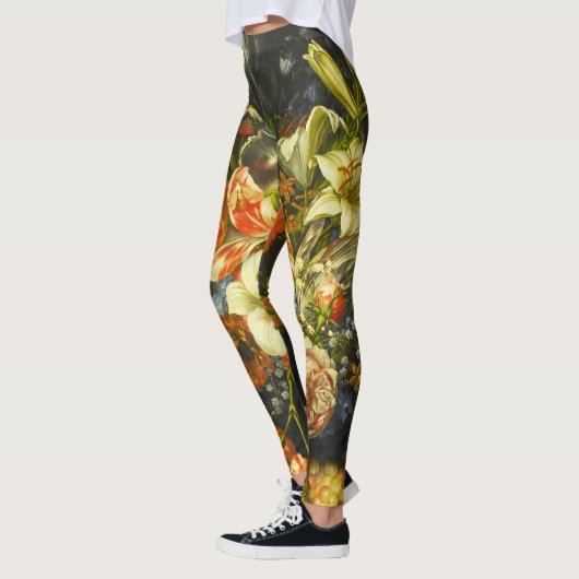 Stillleben mit Blume und Obst Leggings (Links)