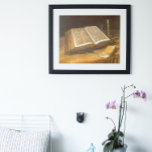 Stillleben mit der Bibel von Vincent van Gogh Poster<br><div class="desc">Still Life with Bible (1885) von Vincent van Gogh ist ein Vintager Post-Impressionismus feiner Kunst religiöses Gemälde. Eine Bibel mit offenen Seiten, einem Kerzenhalter und einem kleineren Notebook auf einem Tisch. Es war sein erstes Gemälde eines Buches und galt als eines der ersten großen Gemälde von van Gogh. Über den...</div>