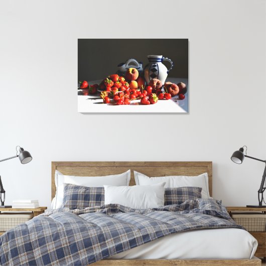 Stillleben mit Erdbeeren, Pfirsichen und Kirschen Leinwanddruck (Insitu (Schlafzimmer))