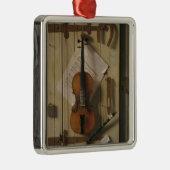 Stillleben, Violine und Musik Silbernes Ornament (Rechts)