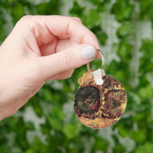 Stillleben Zwei geschnittene Sonnenblumen von Vinc Schlüsselanhänger