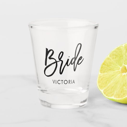 Stilschrift "Bride" Personalisiert Schnapsglas (Vorderseite)