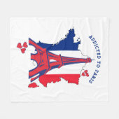 Stilvoll ergänzt durch PARIS Fleecedecke (Vorderseite (Horizontal))