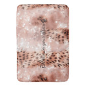Stilvoll Girly Pink Rose Gold Leopard Glitz Badematte (Vorderseite Vertikal)