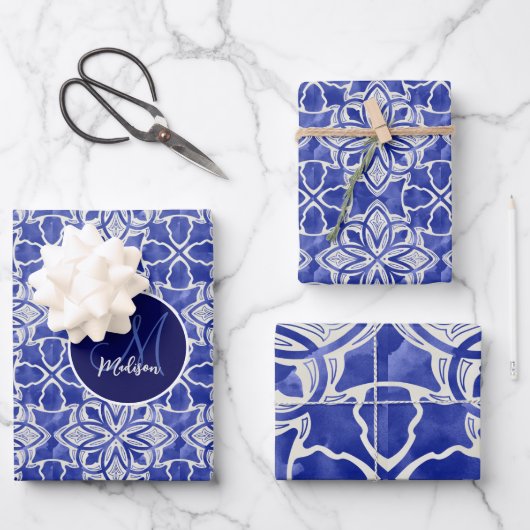 Stilvoll gürtelblau graue erste mit Monogramm Geschenkpapier Set (Vorderseite)