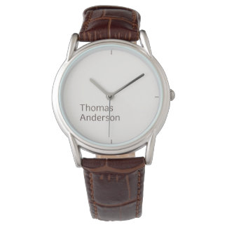 Stilvoll Minimalistisches Textdesign auf Weiß Armbanduhr