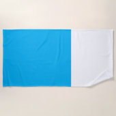 Stilvoll moderner Hübscher Sky Blue White Color Bl Strandtuch (Vorderseite)
