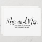 Stilvoll "Mrs. and Mrs." Lesbian Wedding Sign Einladung (Vorne/Hinten)