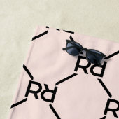 Stilvoll rosa Modernes Script Girly Monogram Initi Strandtuch (Beispiel)