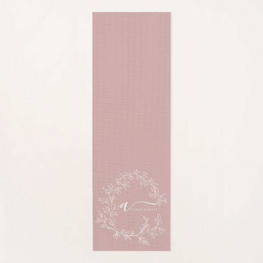 Stilvoll rosa Modernes Script Girly Monogram Name Yogamatte (Vorderseite)