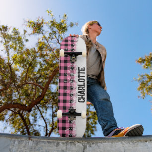 Stilvoll rosa und schwarz kariert skateboard