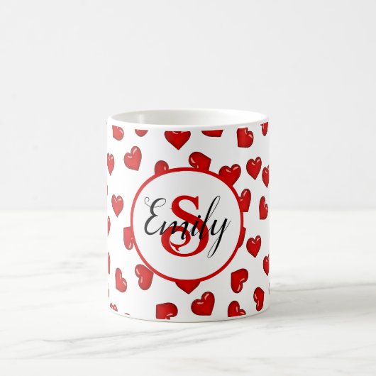 Stilvoll Rotes Herzmuster auf mit Monogramm Weiß Kaffeetasse (Mittel)