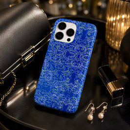 Stilvoll weißes Blumenmuster wirbeln auf blau iPhone 16 Pro Max Hülle