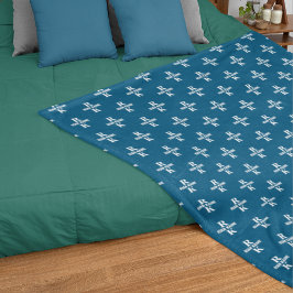 Stilvolle 2-Buchstaben Monogramme gestanzt Allover Fleecedecke