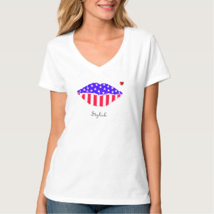 Stilvolle amerikanische Flaggenlippen mit Herz T-Shirt