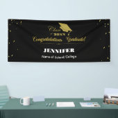 Stilvolle Black Gold Script Glückwunsch Abschluss  Banner (Messe)