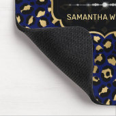 Stilvolle Blue & Gold Foil Leopard Spots Monogram Mousepad (Ecke)