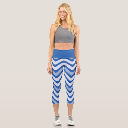 Stilvolle Blue Wavy Zickzack Pattern Yoga-Übungen Capri Leggings (Vorderseite)