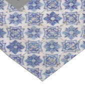 Stilvolle Blumenvase Blaue Chinoiserie Monogramm Tischdecke (Schrägansicht)