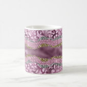 Stilvolle Blütenglanz, Lila rosa Goldmonogramm Kaffeetasse (Mittel)