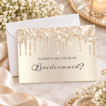Stilvolle Brautjungfer im Champagner-Glitter-Look