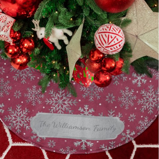 Stilvolle Burgunder Weihnachten mit eleganten Schn Polyester Weihnachtsbaumdecke