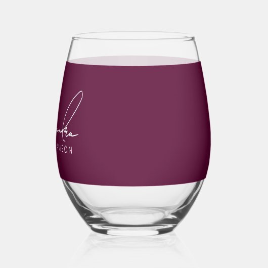 Stilvolle Burgundy White Modern Calligraphy Name Weinglas Ohne Stiel (Links)