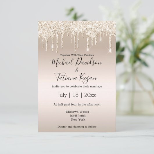 stilvolle Champagner trinken Glitzer Hochzeit Einladung (Stehend Vorderseite)