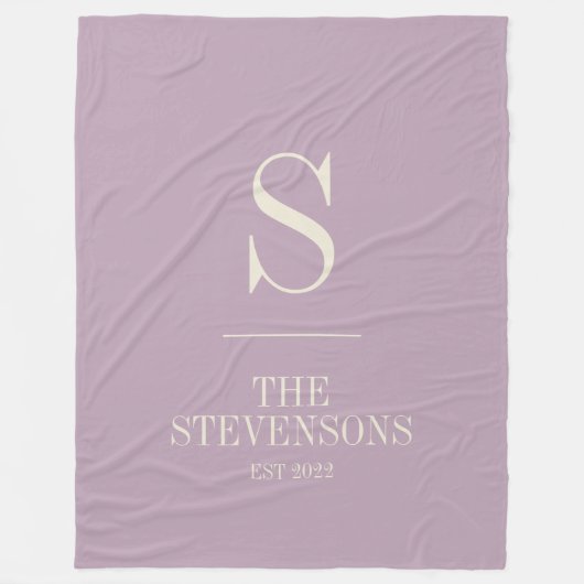 Stilvolle Classic Family Monogram Est Dusty Lilac Fleecedecke (Vorderseite)