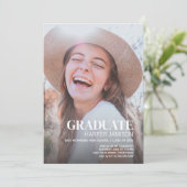 Stilvolle Foto 2023 Graduation Party Einladung (Stehend Vorderseite)