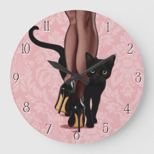 Stilvolle Frau und schwarze Katze Große Wanduhr (Vorderseite)