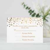 Stilvolle Gold Confetti Dots | weiß RSVP Karte (Stehend Vorderseite)