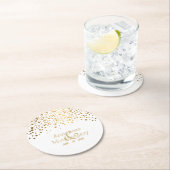 Stilvolle Gold Confetti Punkte auf Weiß Runder Pappuntersetzer (Vor Ort)