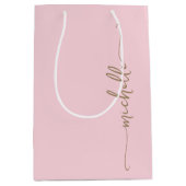 Stilvolle Gold Monogram Name Script Rosa Rosa Mittlere Geschenktüte (Vorderseite)